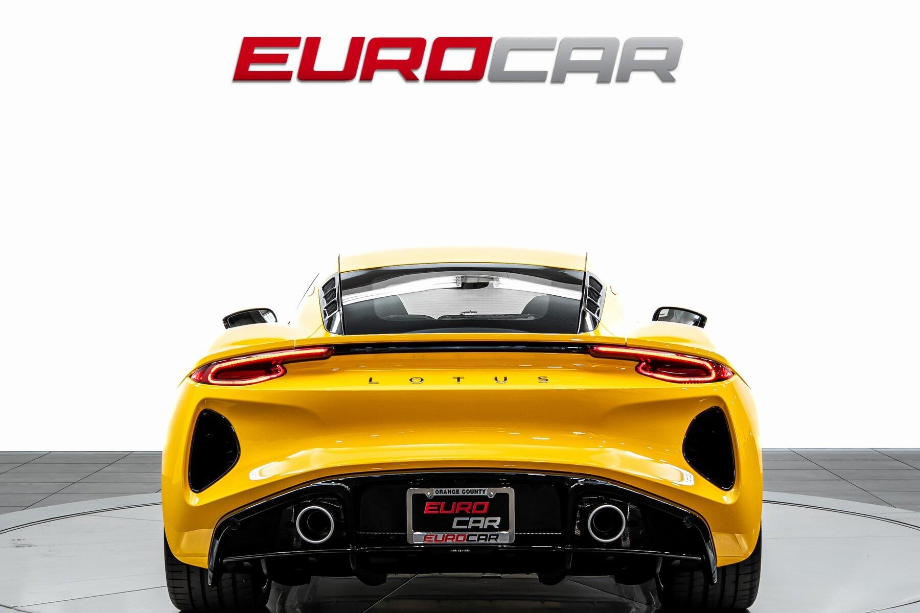 2025 Lotus Emira Base photo 4