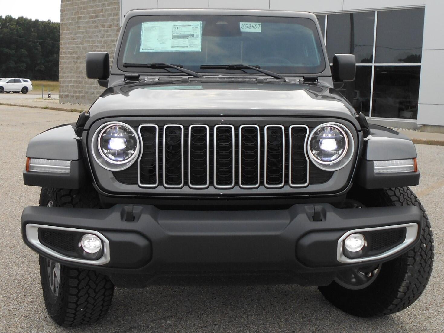 2025 Jeep Wrangler 4-Door Sahara - Photo 22
