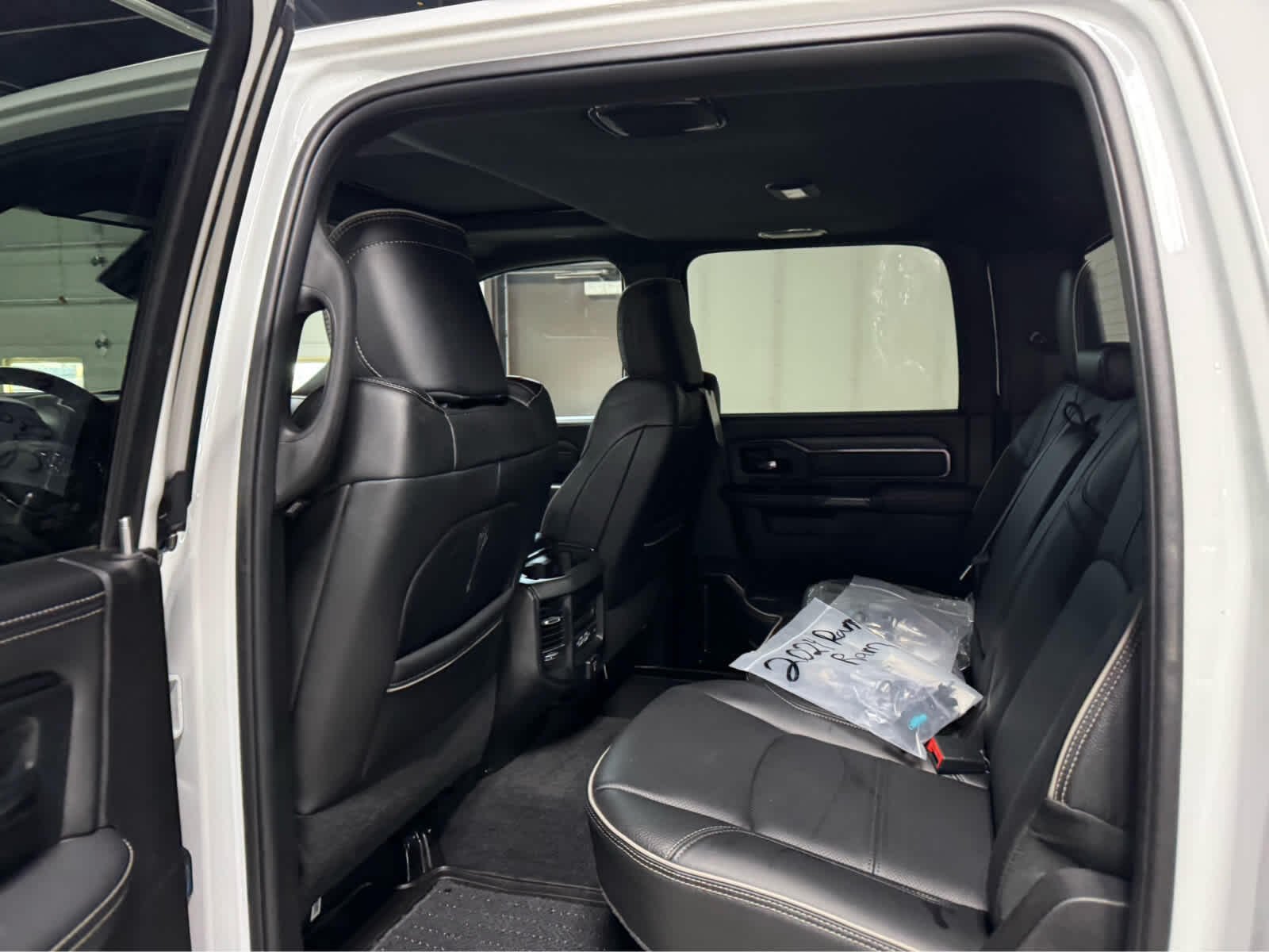 2024 RAM Ram 3500 Pickup Limited - Photo 14