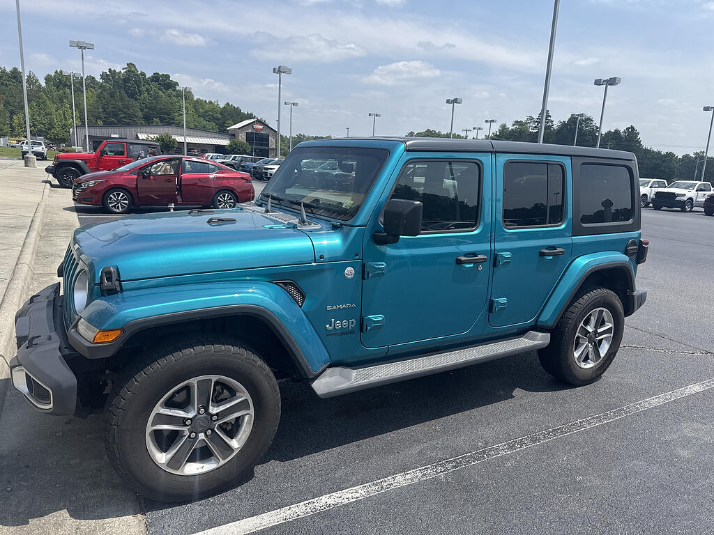 2020 Jeep Wrangler Unlimited Sahara Altitude 4x4