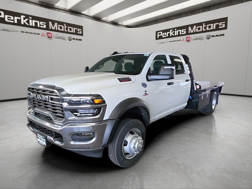 2026 RAM 5500 Chassis 5500 Tradesman Chassis Crew Cab 4x4 84' Ca