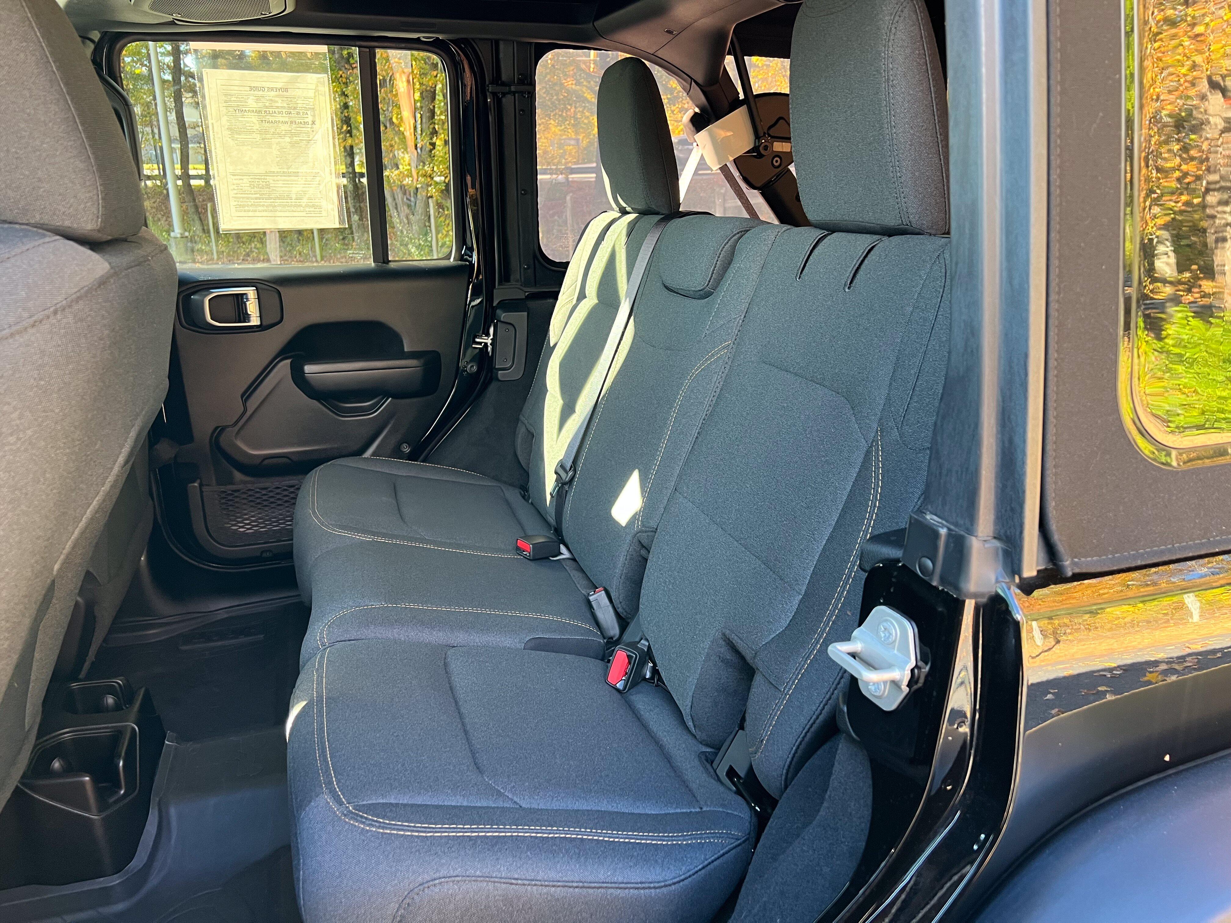 2024 Jeep Wrangler 4-Door Willys - Photo 15