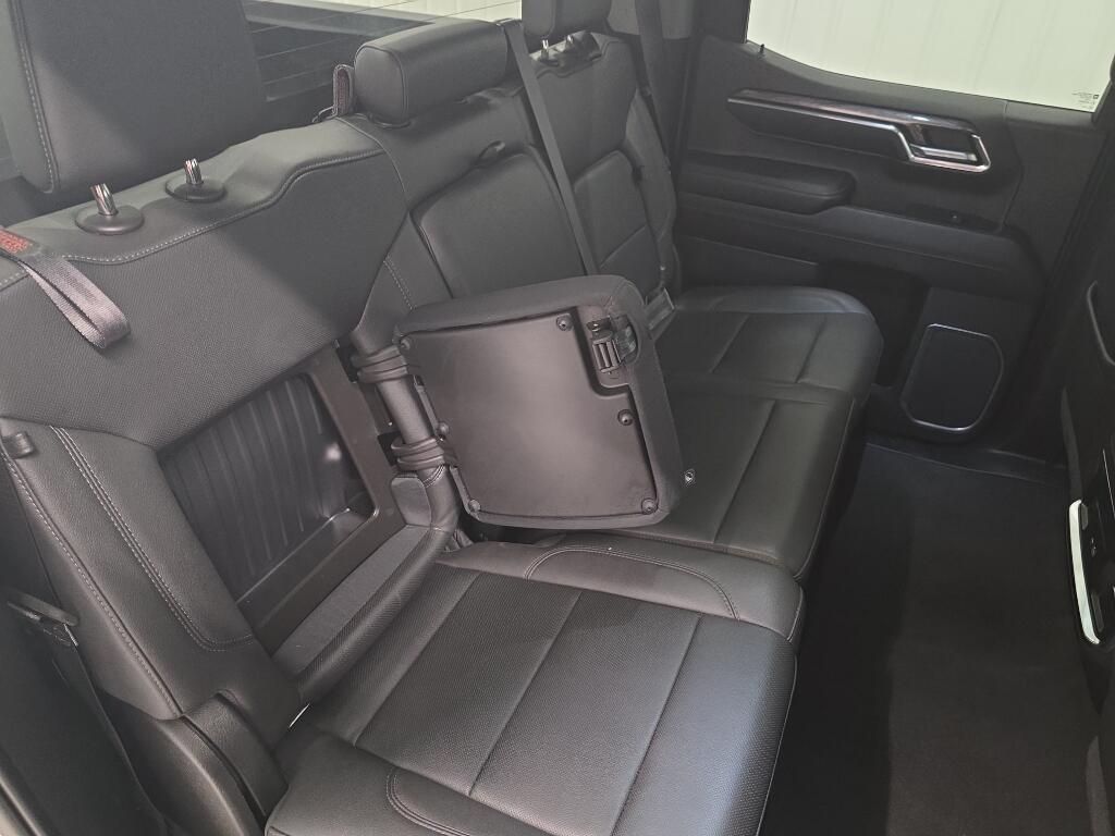 2023 Chevrolet Silverado 1500 LTZ - Photo 10