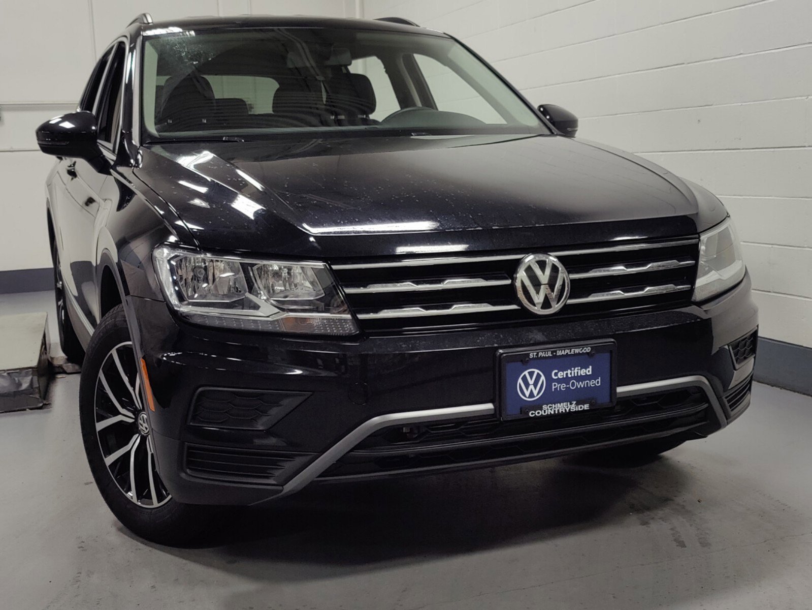 Used 2021 Volkswagen Tiguan SE with VIN 3VV3B7AX9MM028363 for sale in Maplewood, Minnesota