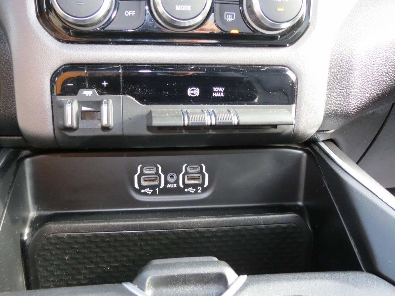 2022 RAM Ram 3500 Pickup Big Horn - Photo 23
