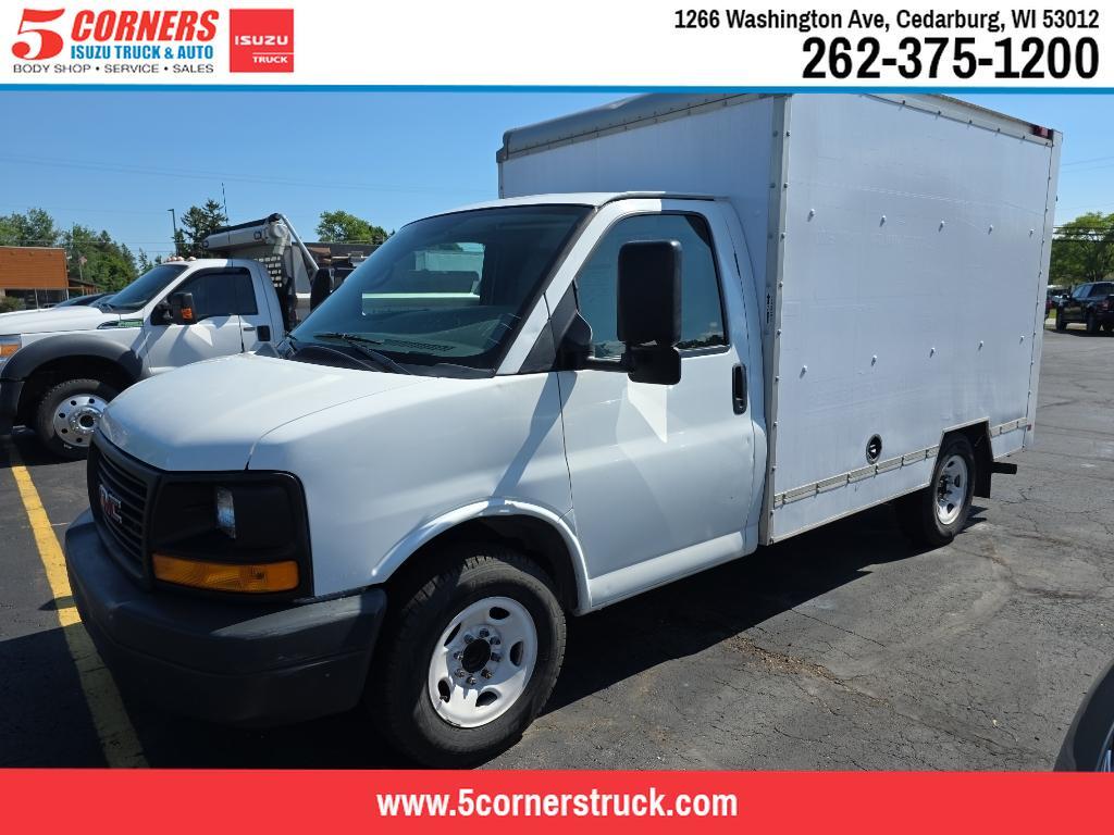 2013 GMC Savana's photo