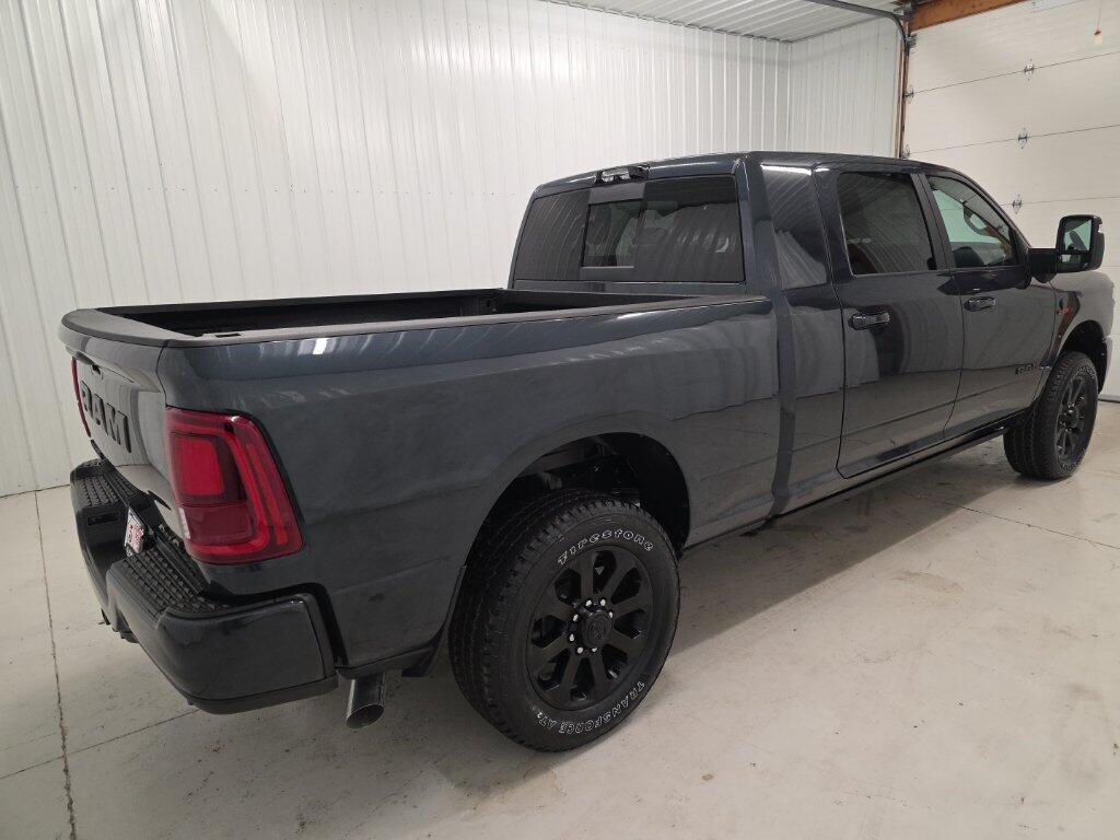 2026 RAM 3500 Laramie - Photo 6