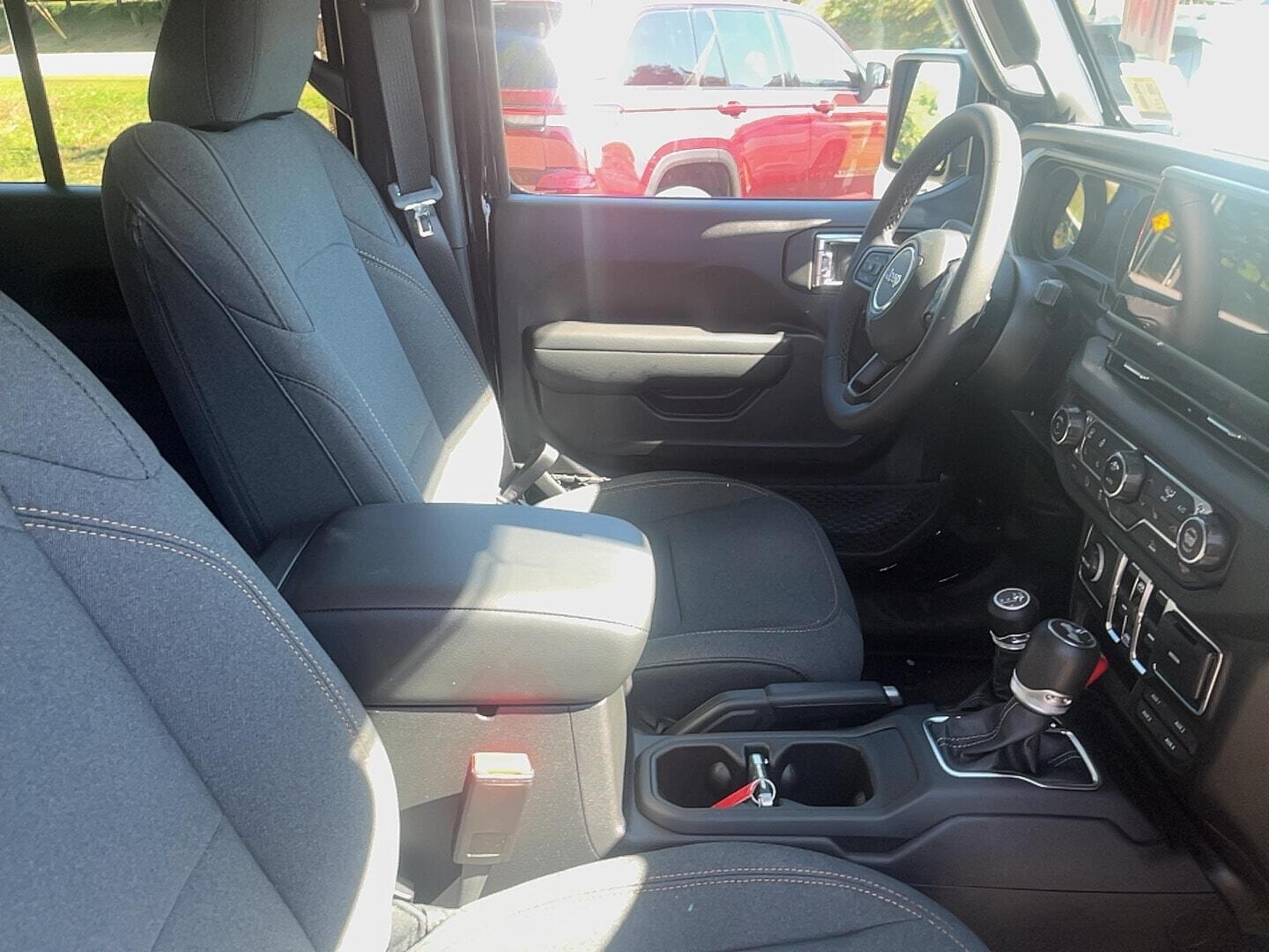 2025 Jeep Wrangler 4-Door Sport S - Photo 16