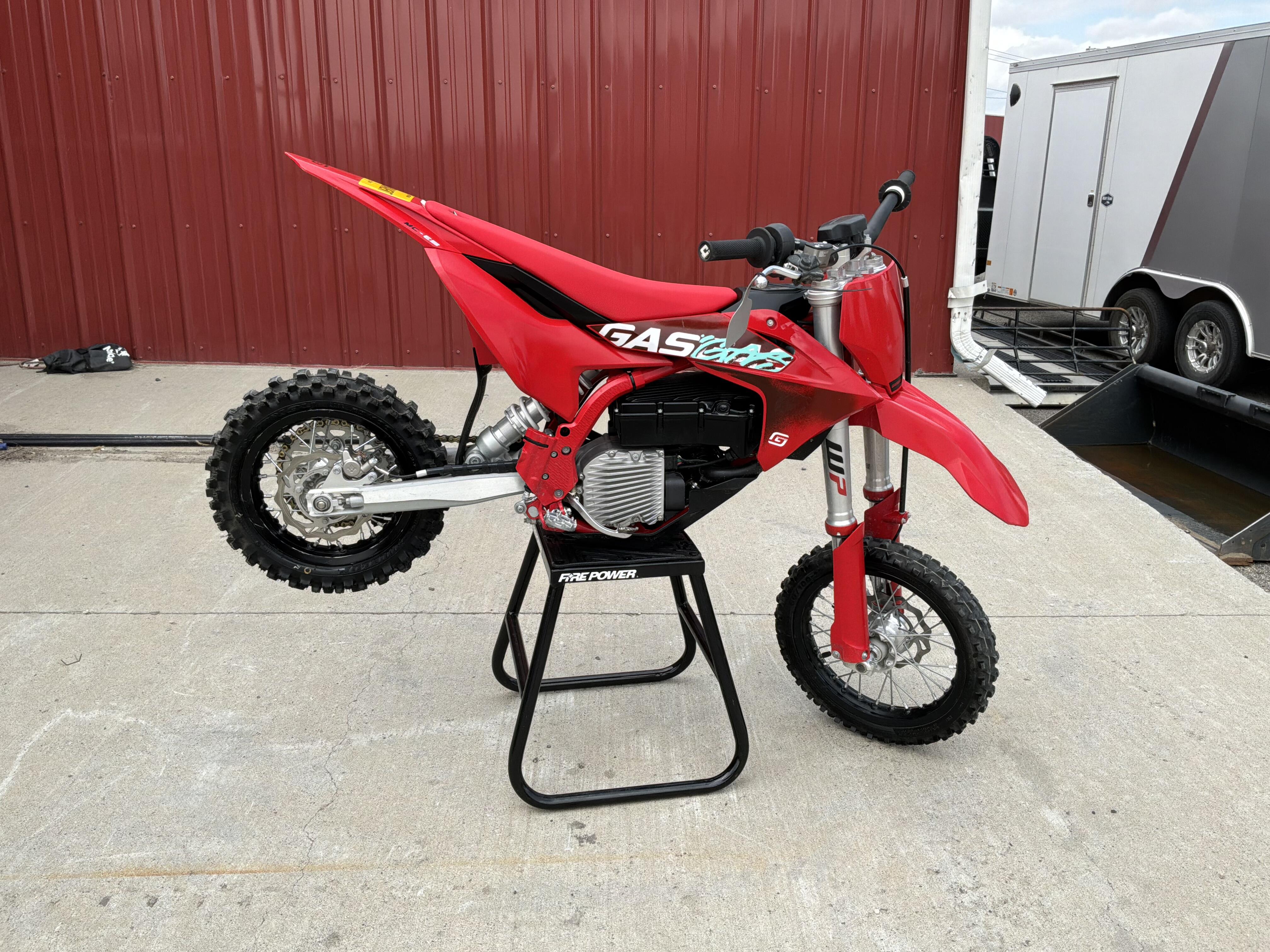 2025 GASGAS MC-E 5