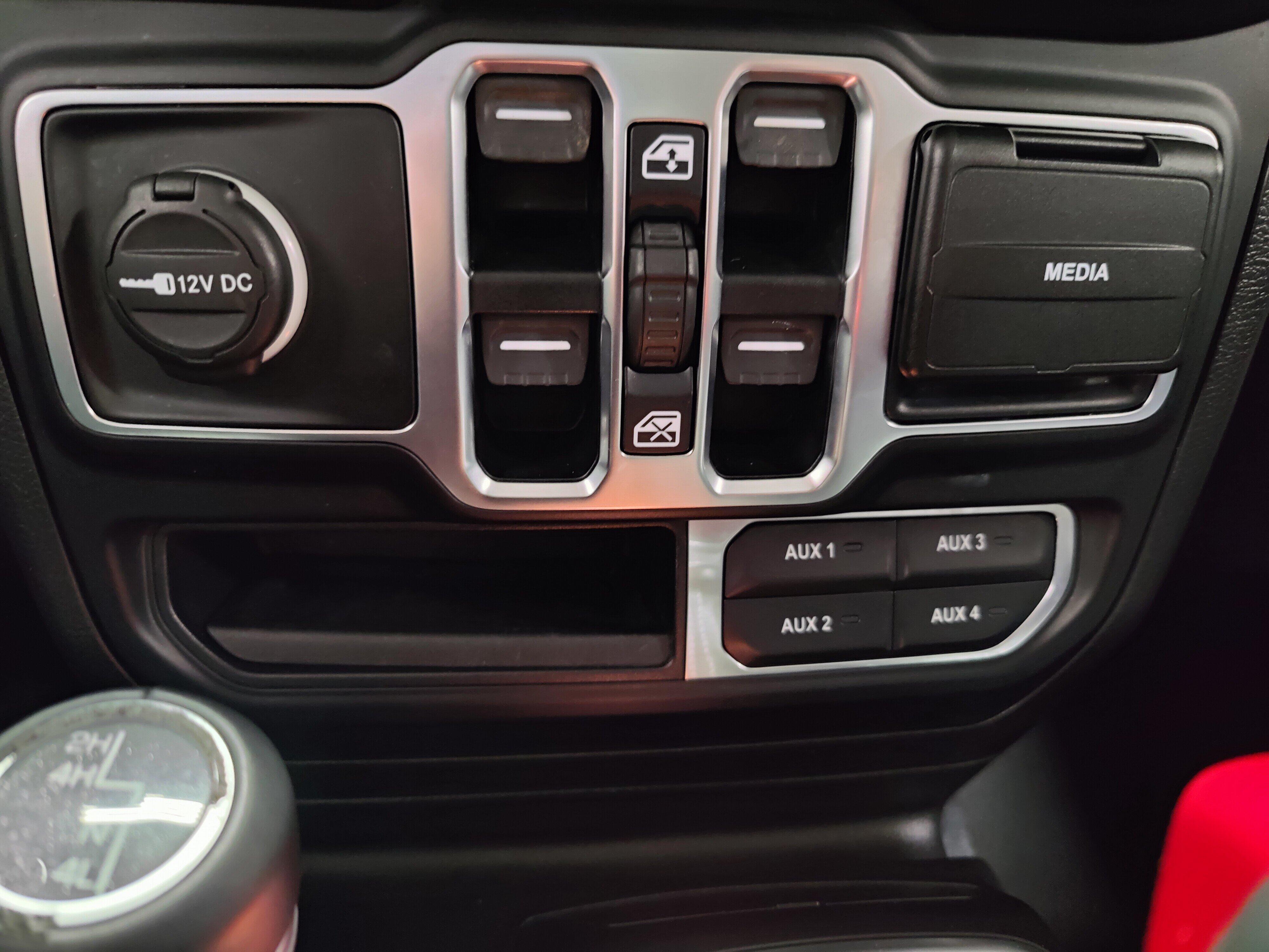 2020 Jeep Wrangler Unlimited Sahara - Photo 20