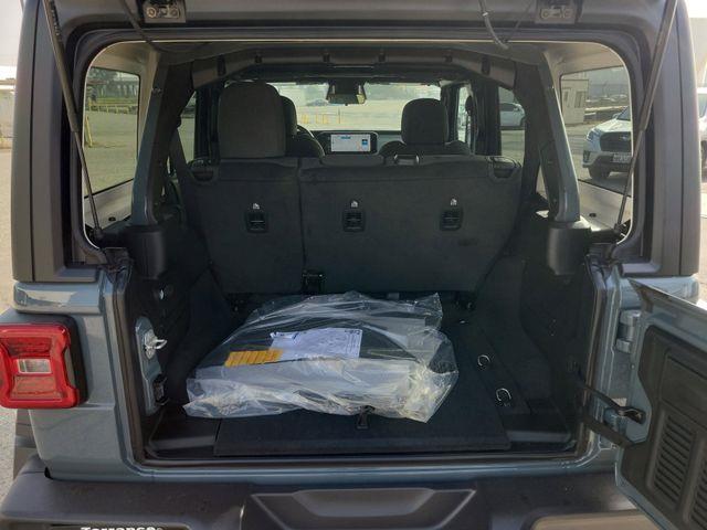 2026 Jeep Wrangler 4-Door Willys - Photo 7