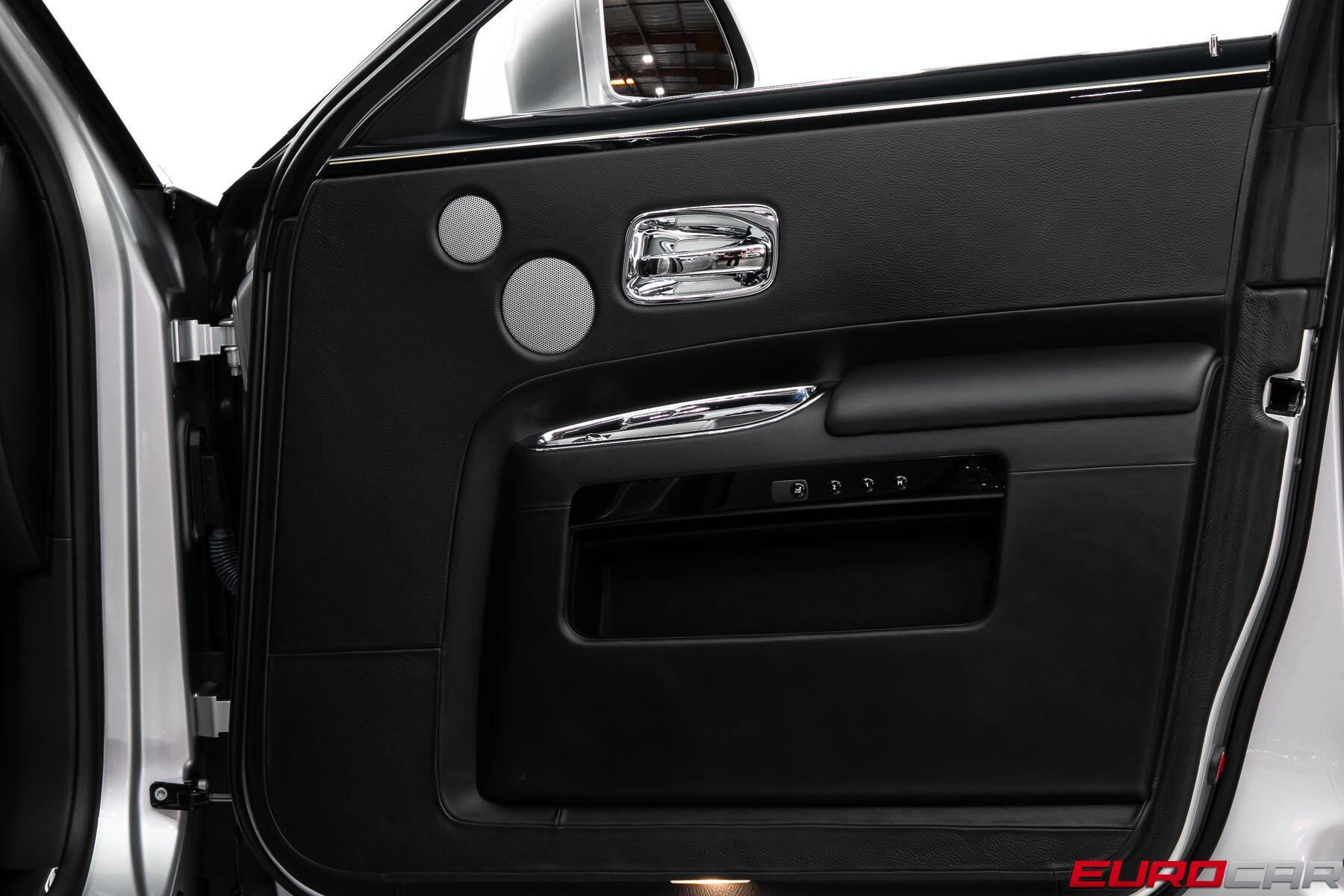 2014 Rolls-Royce Ghost *REAR THEATER * INDIVIDUAL SEAT CONFIGURATION*Image 25