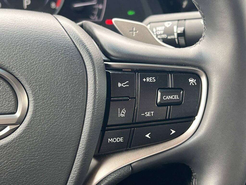 2023 Lexus ES 350 - Photo 11