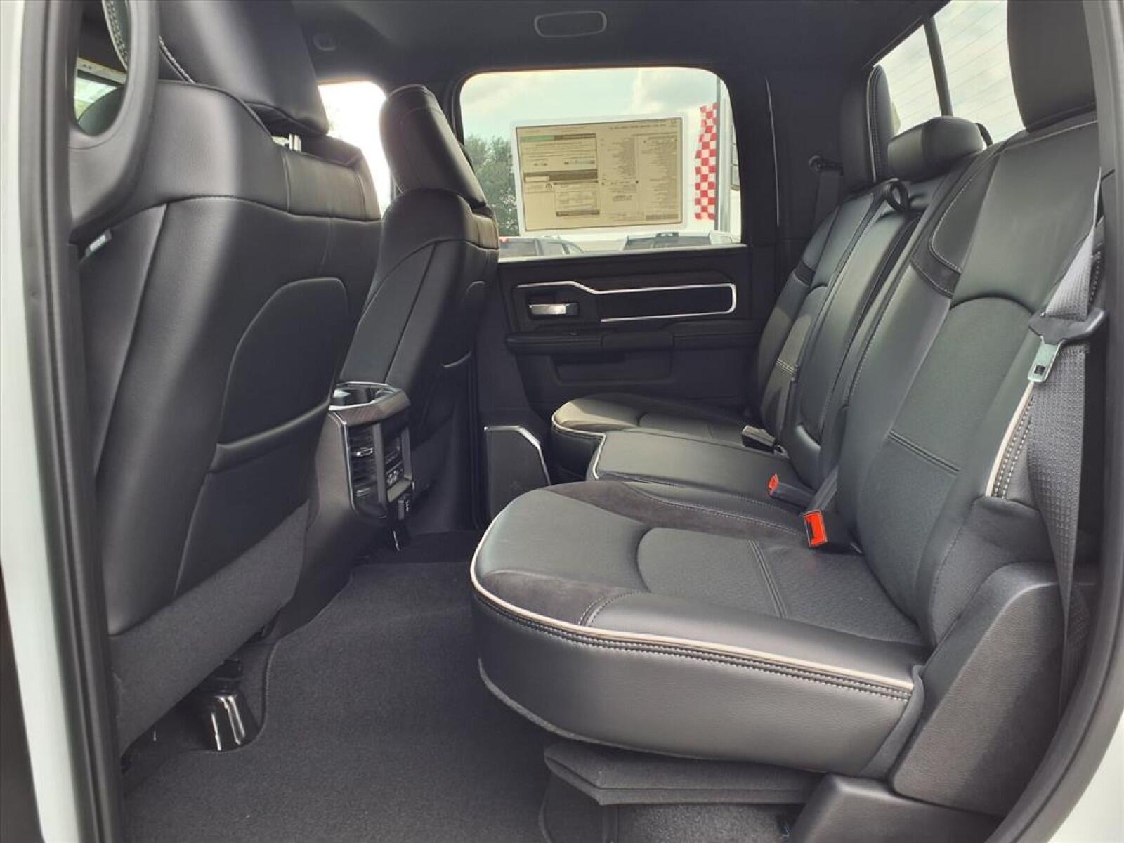 2025 RAM 2500 Laramie - Photo 9