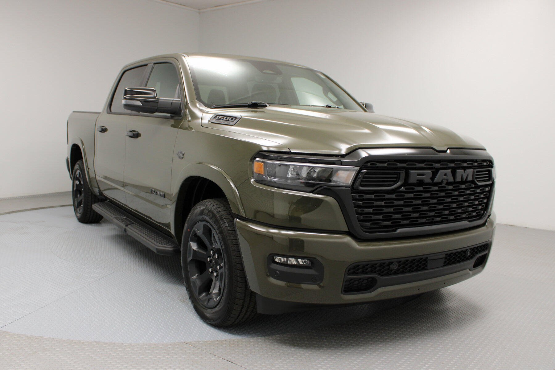 2027 RAM 1500 1500 Big Horn Crew Cab 4x4 5'7' Box
