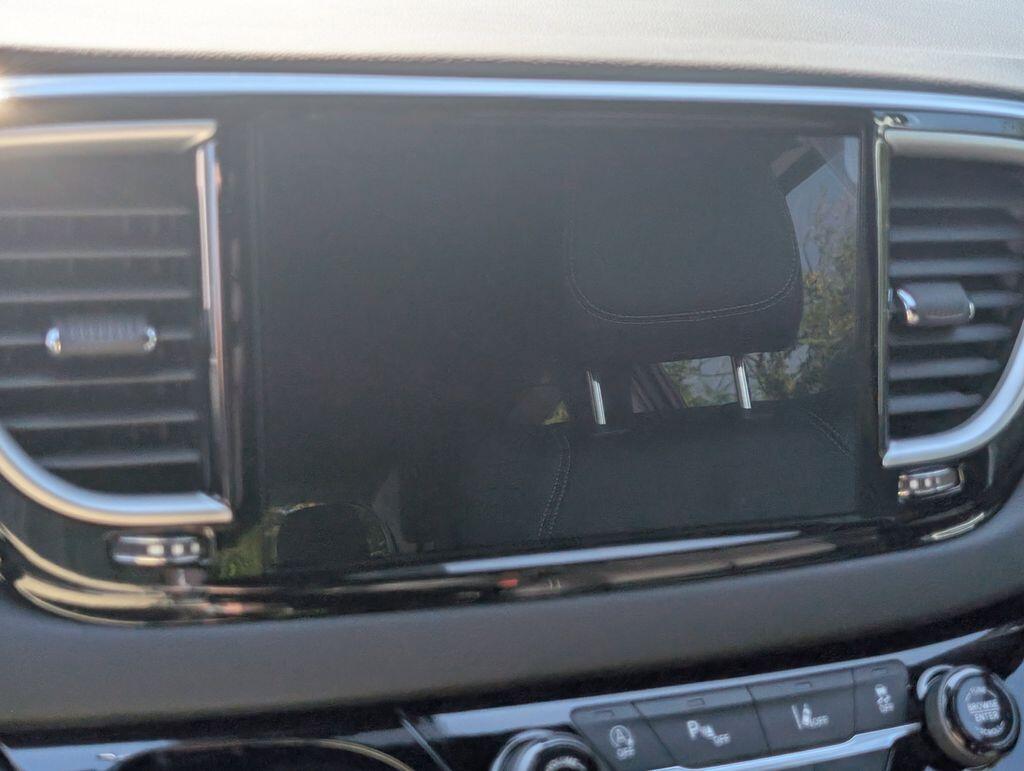 2026 Chrysler Voyager LX - Photo 21