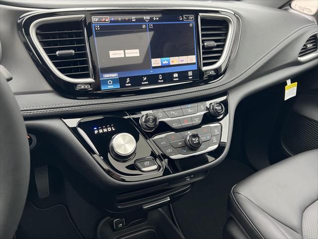 2026 Chrysler Pacifica Select - Photo 24