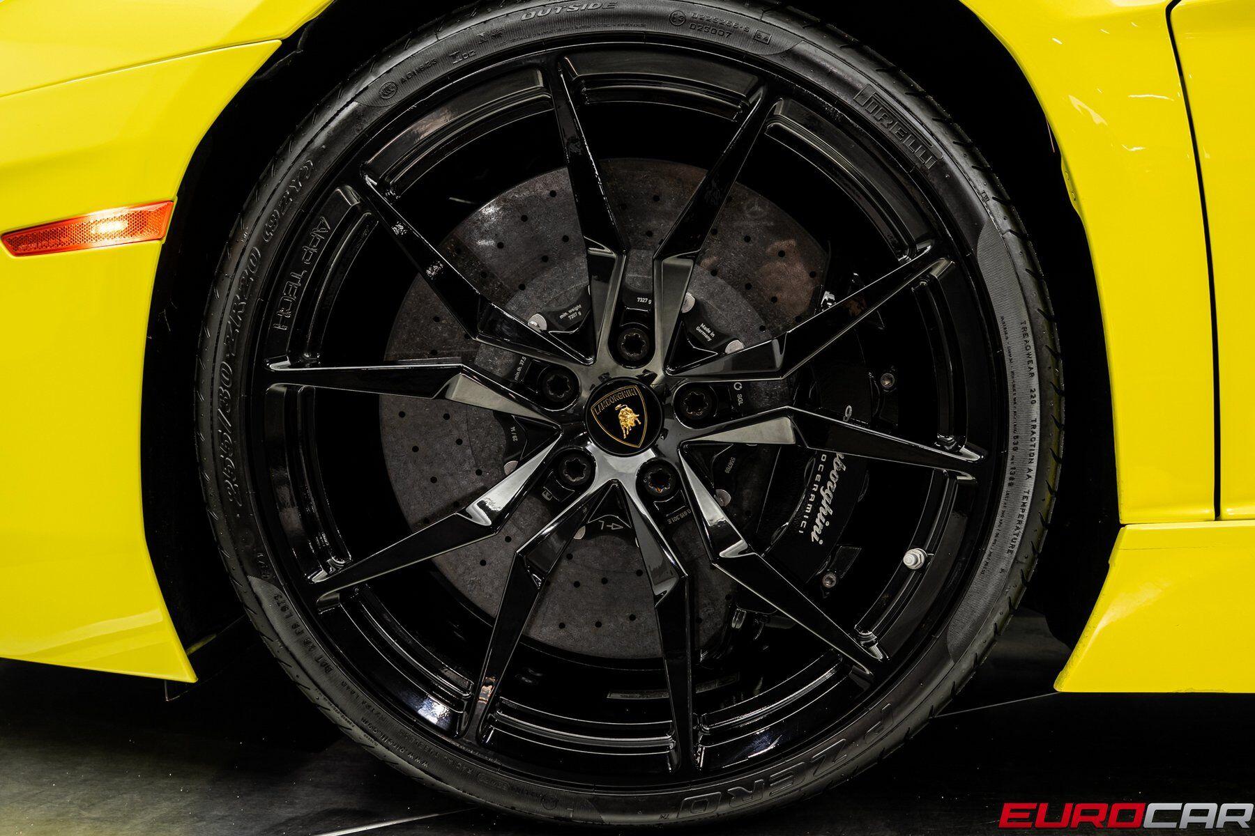 2015 Lamborghini Aventador *FRONT AXLE LIFT * IMMACULATE CONDITION*Image 21