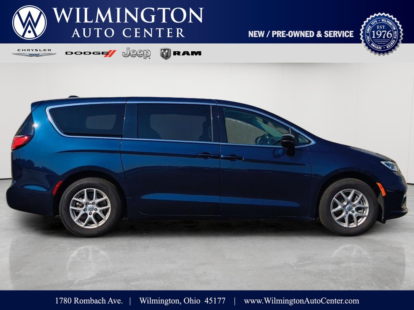 2024 Chrysler Pacifica Touring L