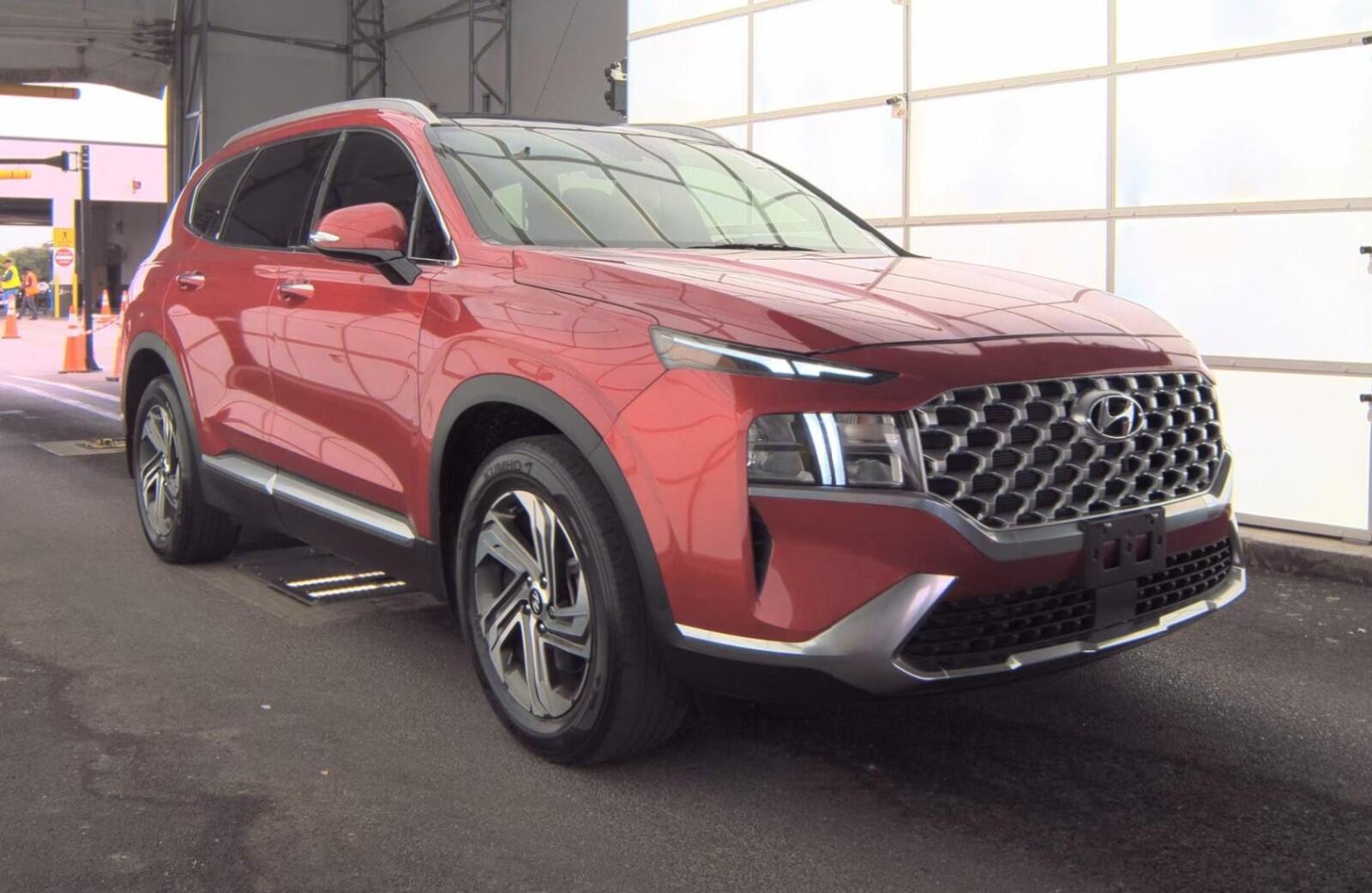 2022 Hyundai Santa Fe SEL 2.5's photo