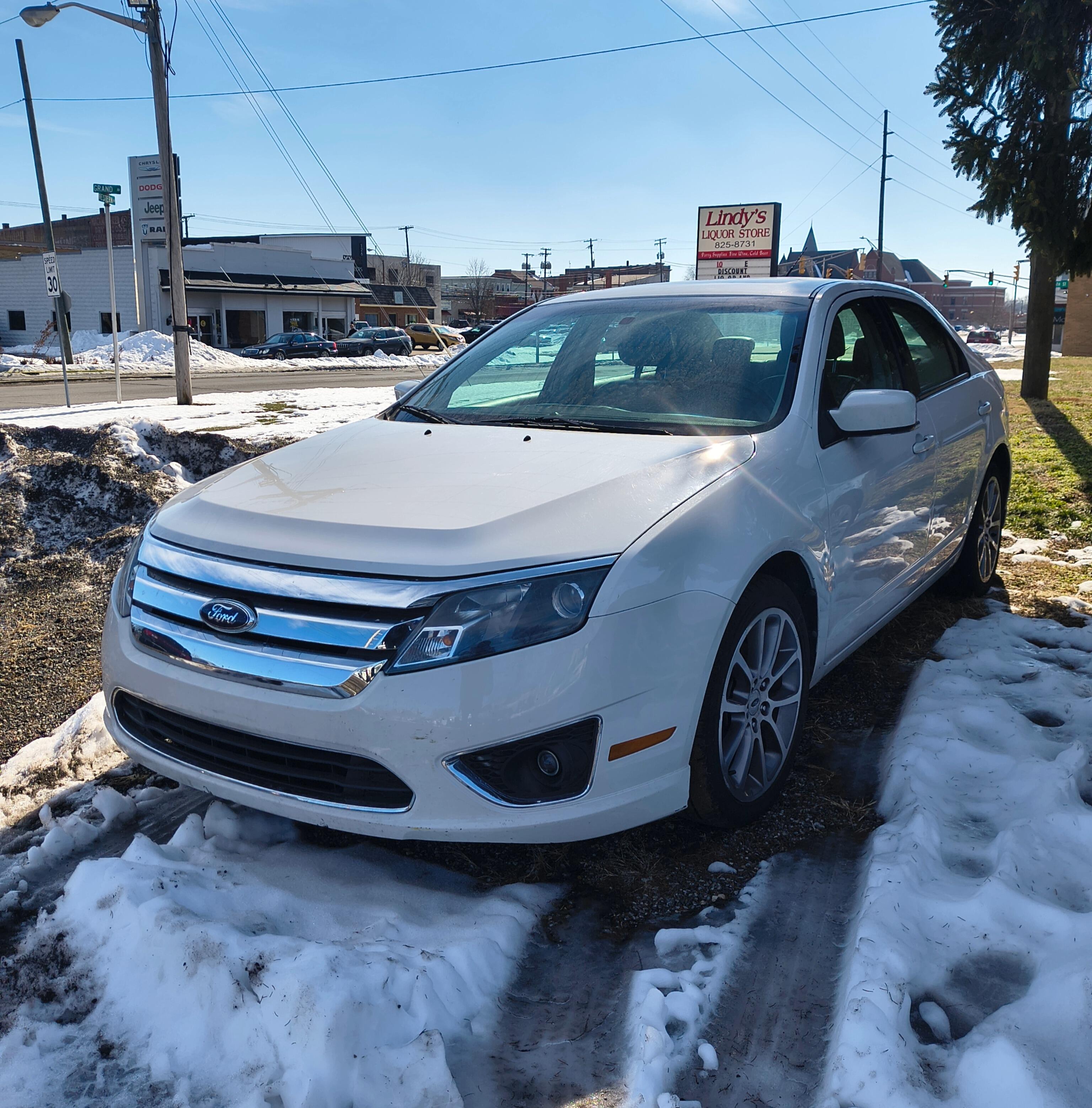 Used 2010 Ford Fusion SEL with VIN 3FAHP0JG8AR122025 for sale in Connersville, IN