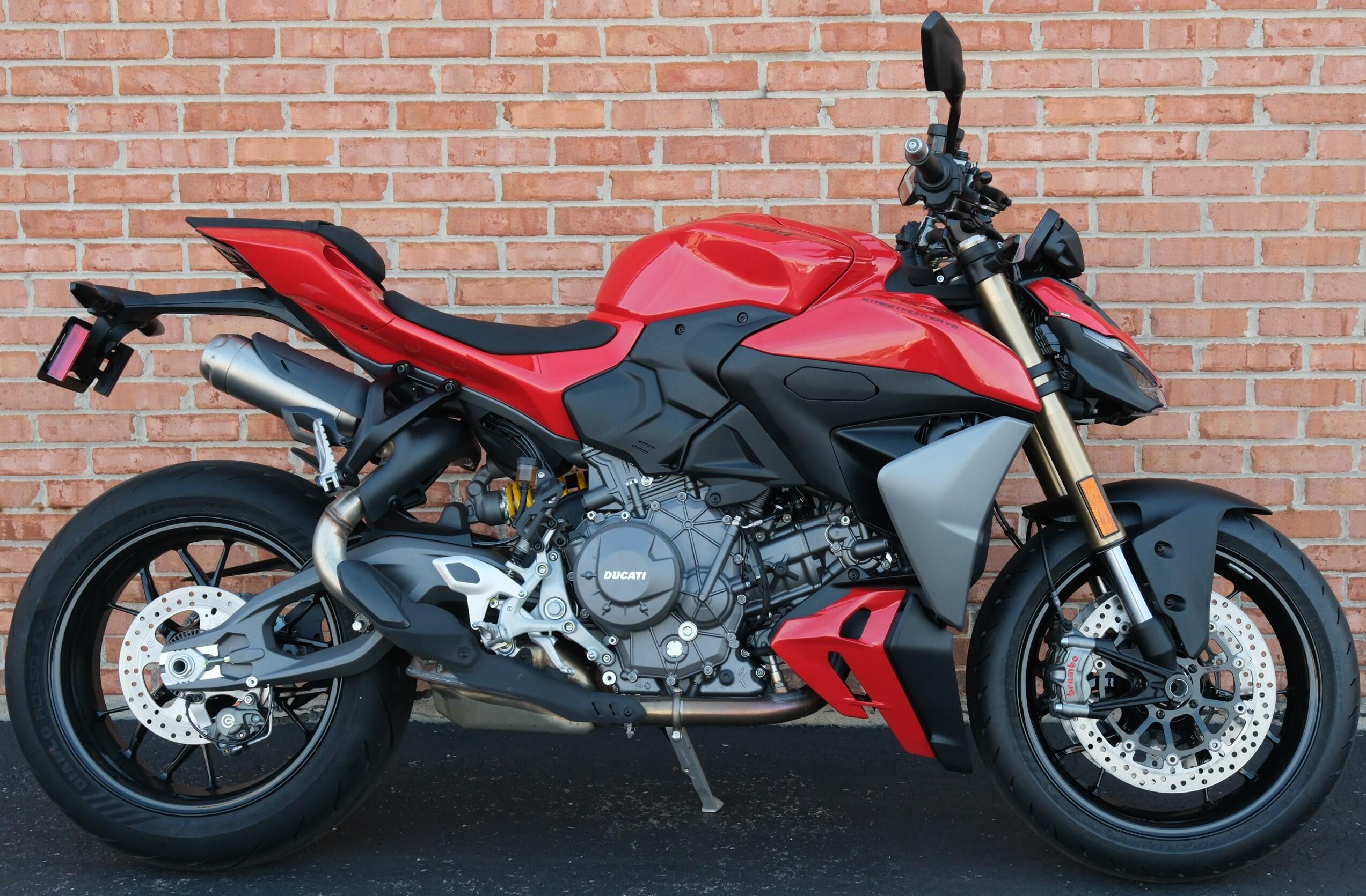 2025 Ducati Streetfighter V2