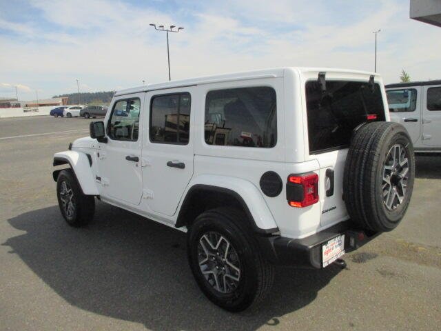 2025 Jeep Wrangler 4-Door Sahara - Photo 12
