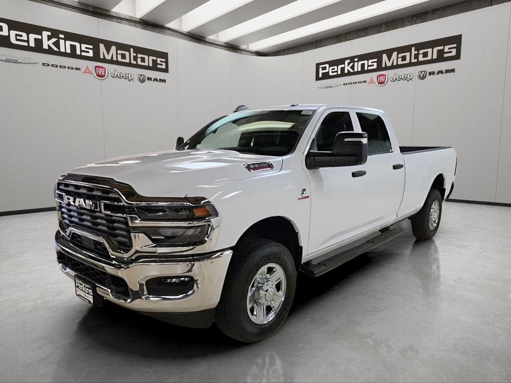 2026 RAM 2500 2500 Tradesman Crew Cab 4x4 8' Box