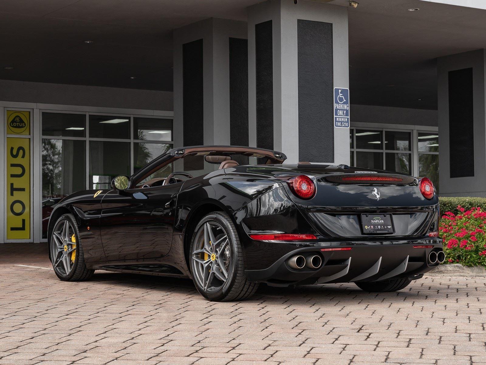 Used 2015 Ferrari California 