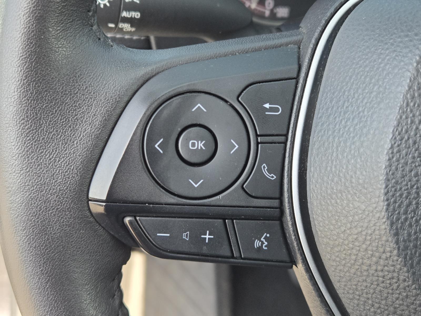 2023 Toyota RAV4 XLE - Photo 17