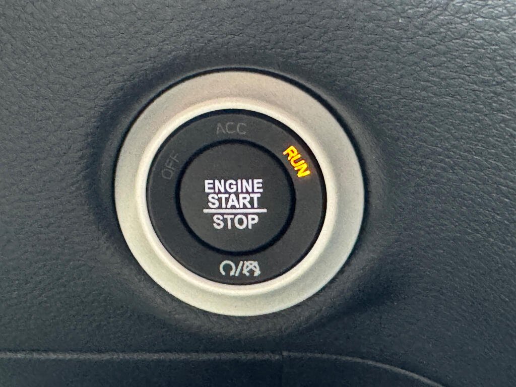 2026 Chrysler Pacifica Select - Photo 20