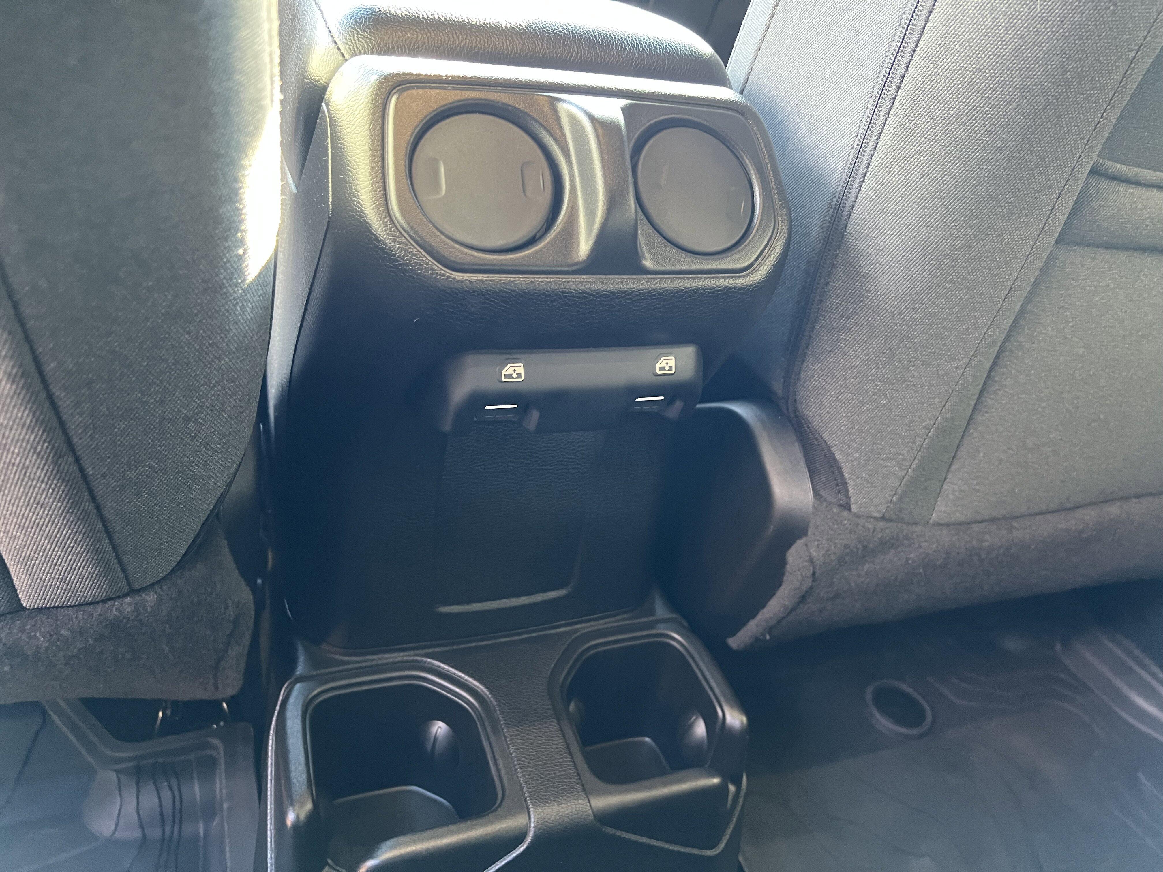 2024 Jeep Wrangler 4-Door Willys - Photo 16