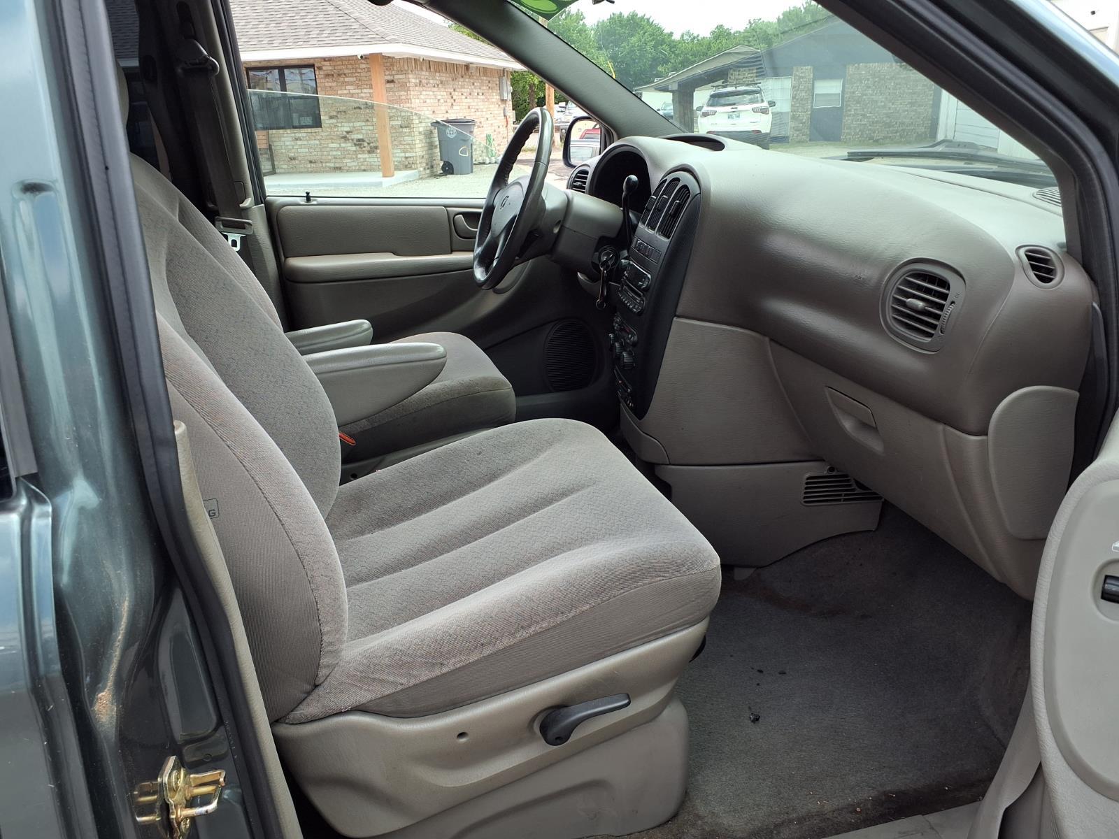 2003 Dodge Grand Caravan EX - Photo 11