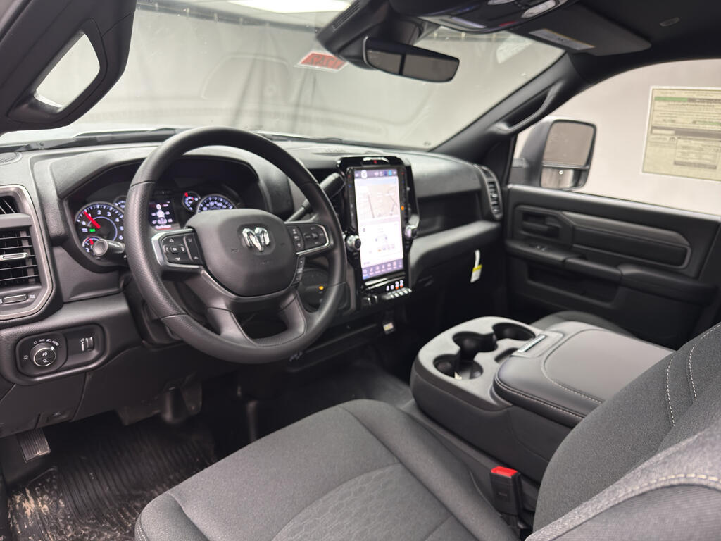 2026 RAM 2500 Tradesman - Photo 8