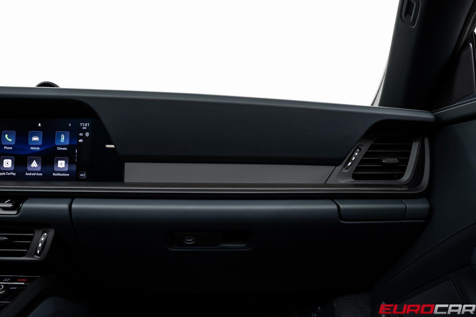 2026 Porsche 911 GTS - Photo 41