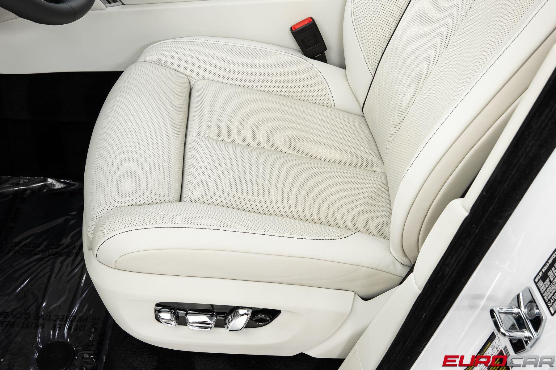 2022 Rolls-Royce Cullinan *REAR THEATER * SHOOTING STAR HEADLINER*Image 43