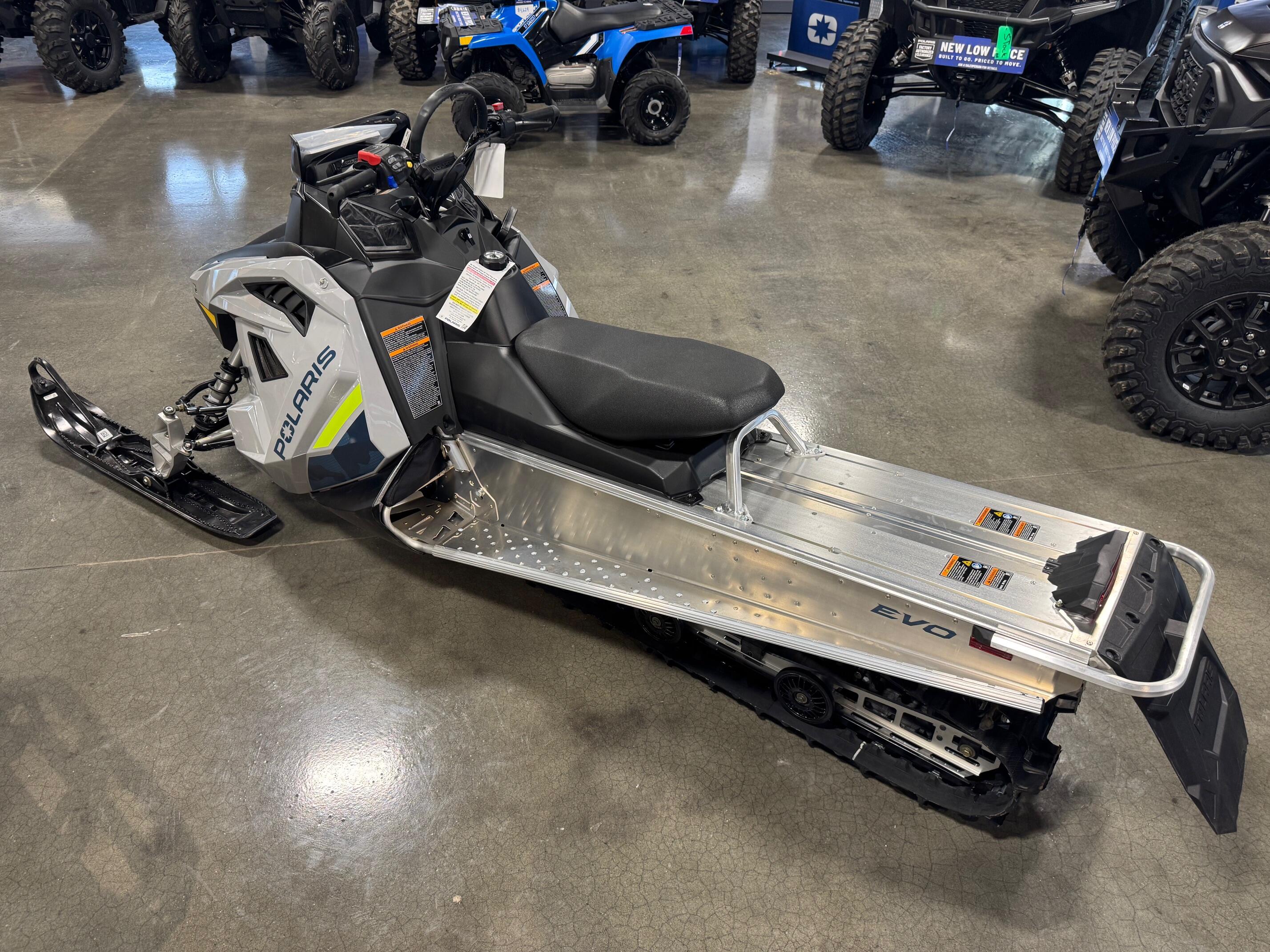 2026 Polaris 550 RMK EVO 144 ES