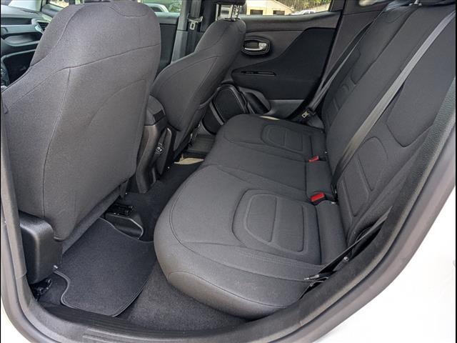 2021 Jeep Renegade Latitude - Photo 18