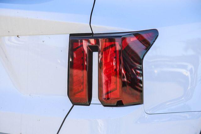 2026 Kia Sorento EX - Photo 17