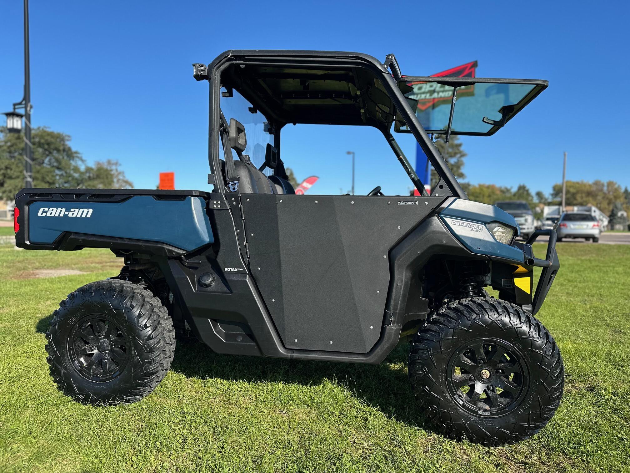 2025 Can-Am Defender XT HD10