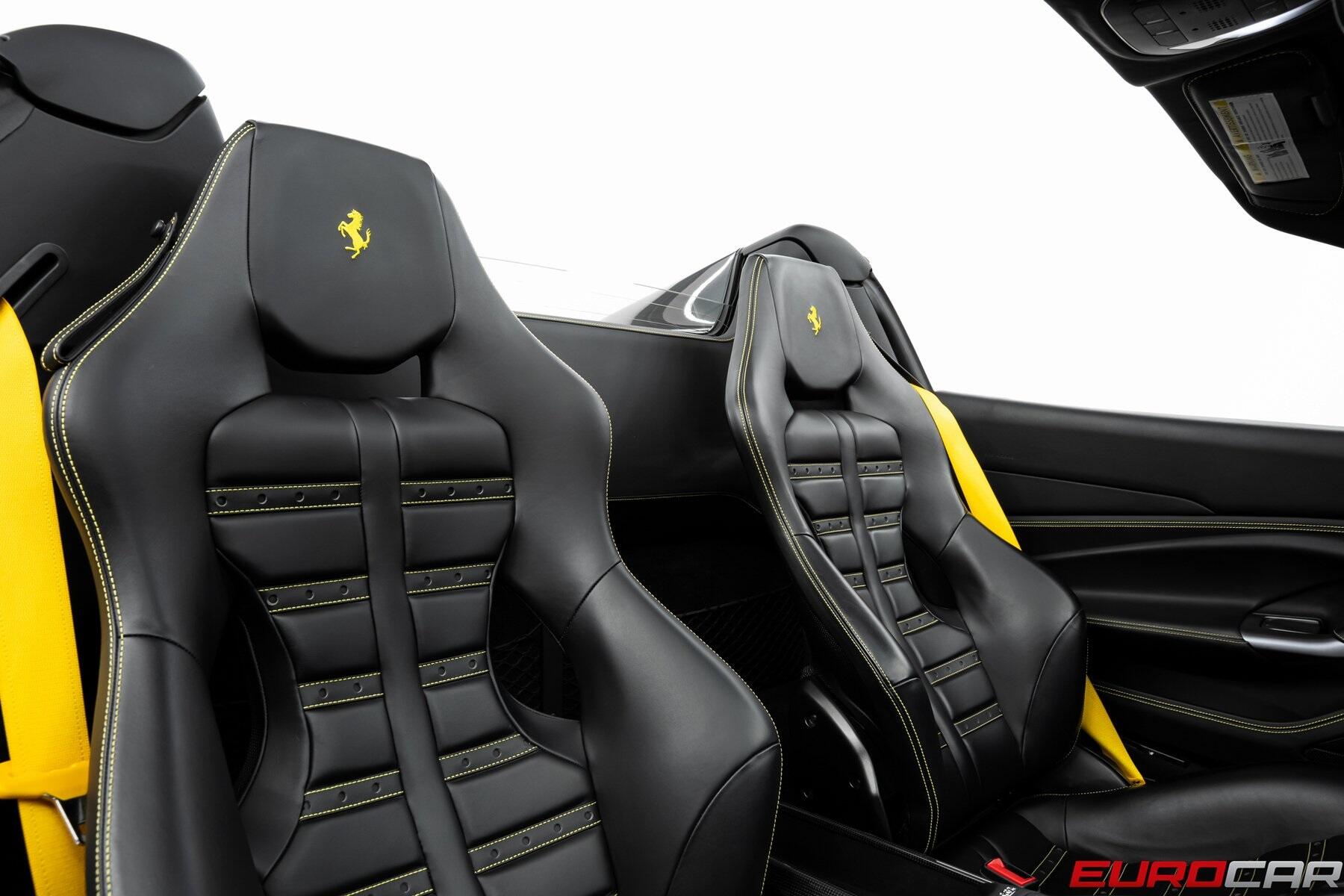 2022 Ferrari F8 Spider *HUGE CARBON OPTIONS * PASSENGER DISPLAY*Image 40