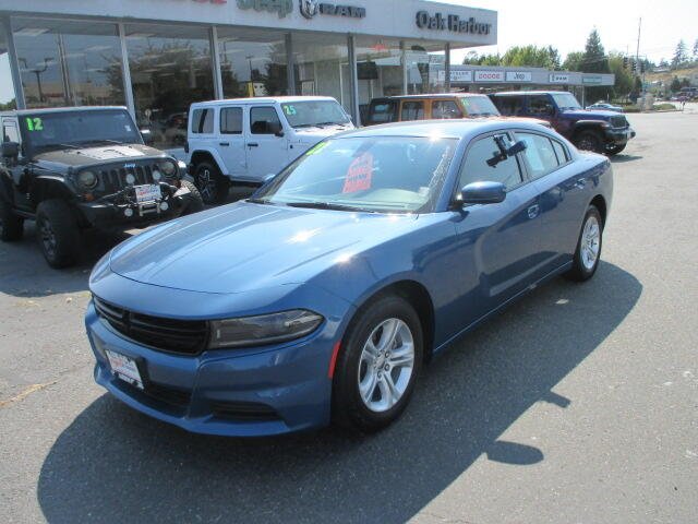 Used 2022 Dodge Charger SXT with VIN 2C3CDXBG0NH250835 for sale in Oak Harbor, WA