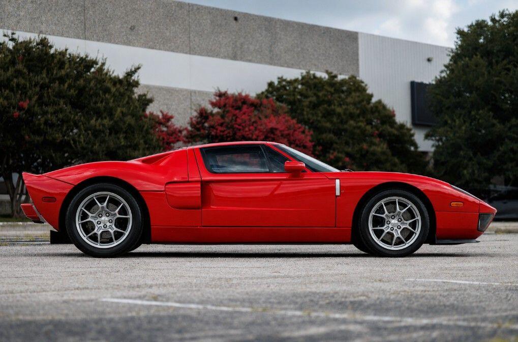 2005 Ford GT Base - Photo 8