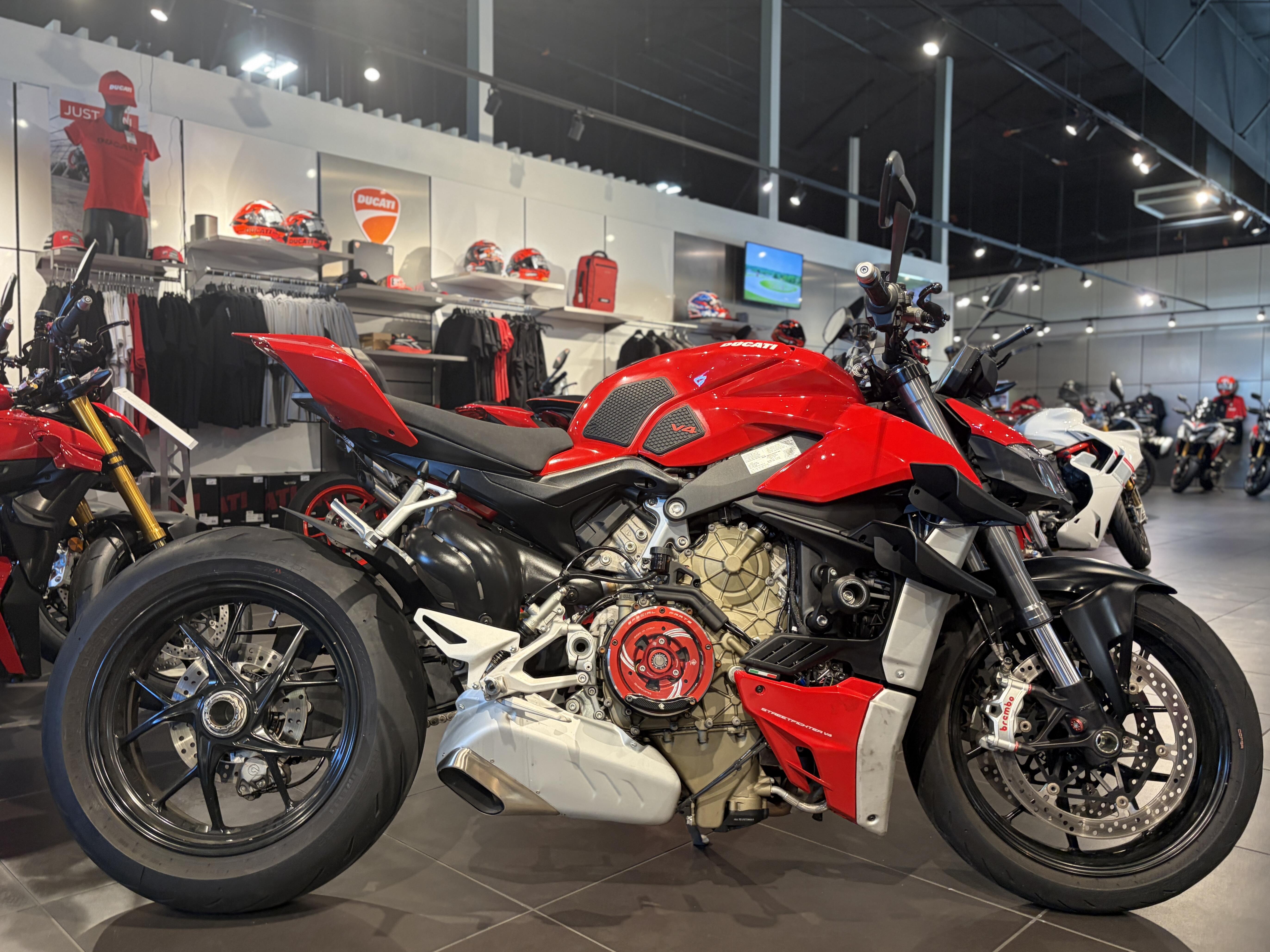 2021 Ducati Streetfighter V4