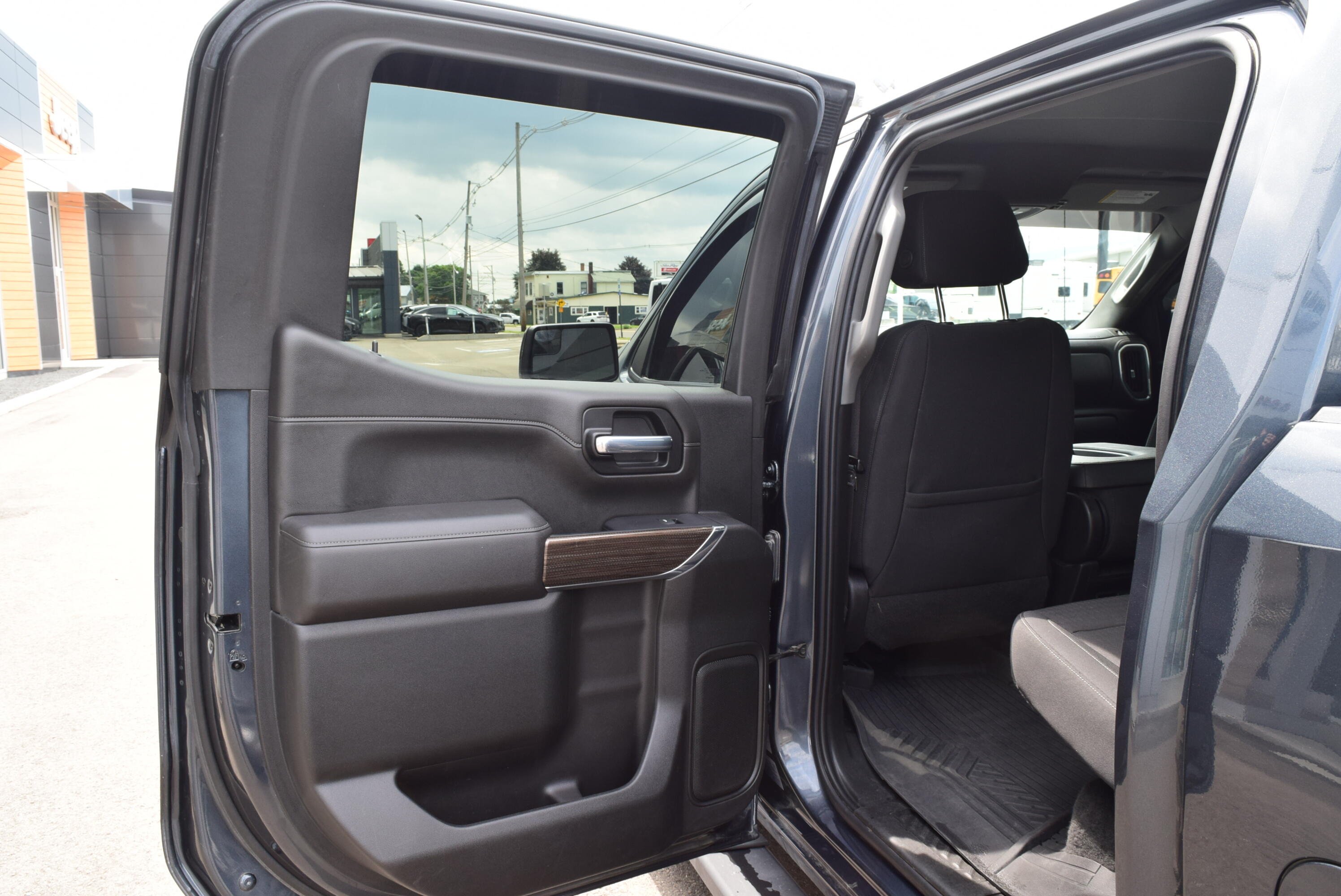 2021 Chevrolet Silverado 1500 RST - Photo 9