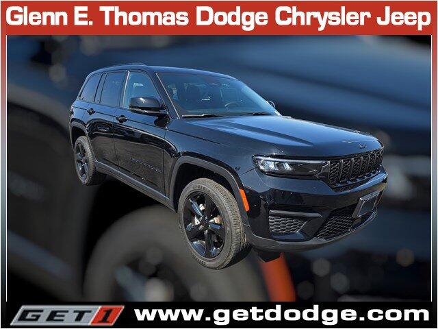 2025 Jeep Grand Cherokee Altitude 4x4's photo