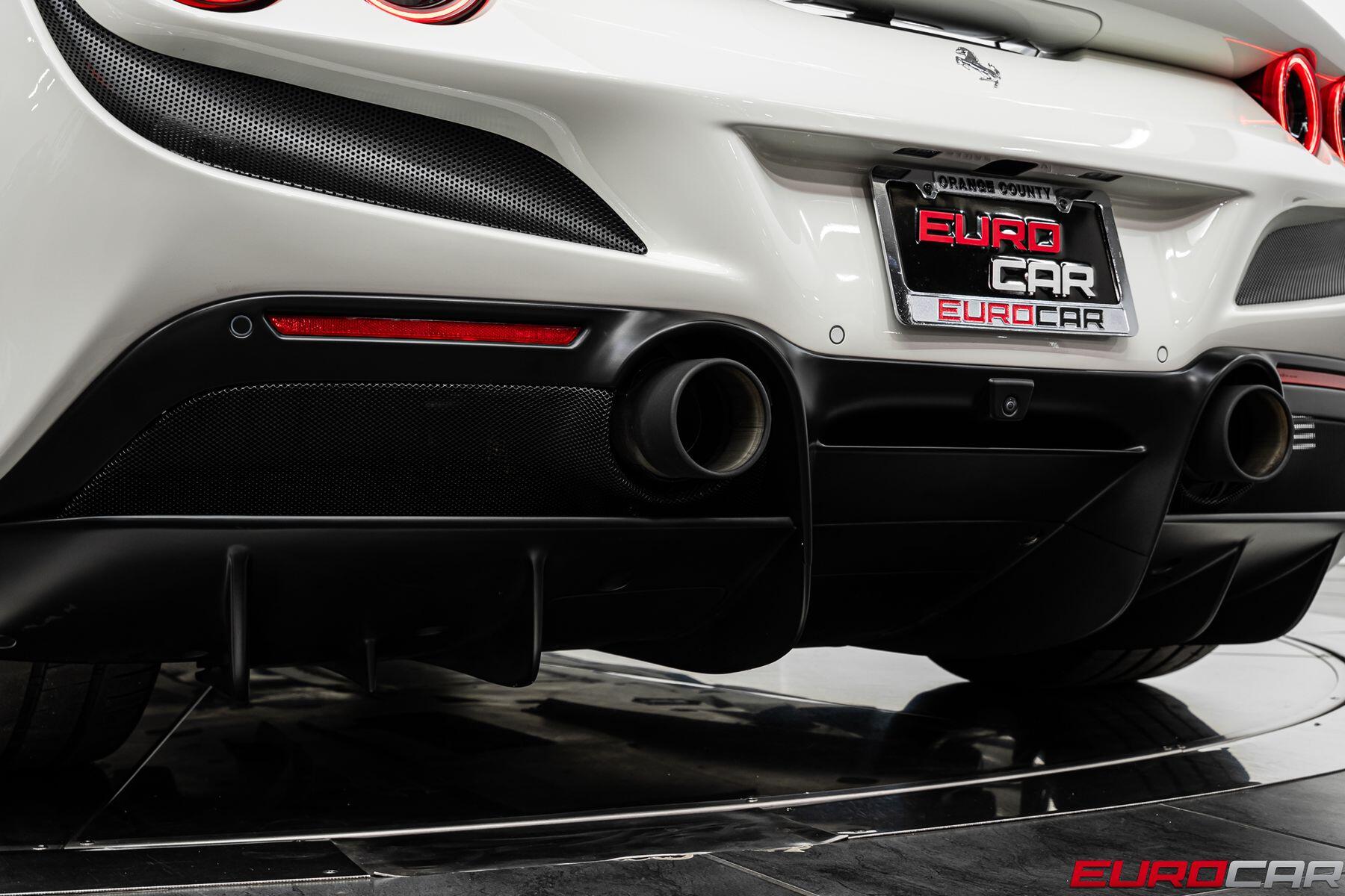 2022 Ferrari F8 Spider *CARBON STEERING WHEEL * FRONT LIFT*Image 25