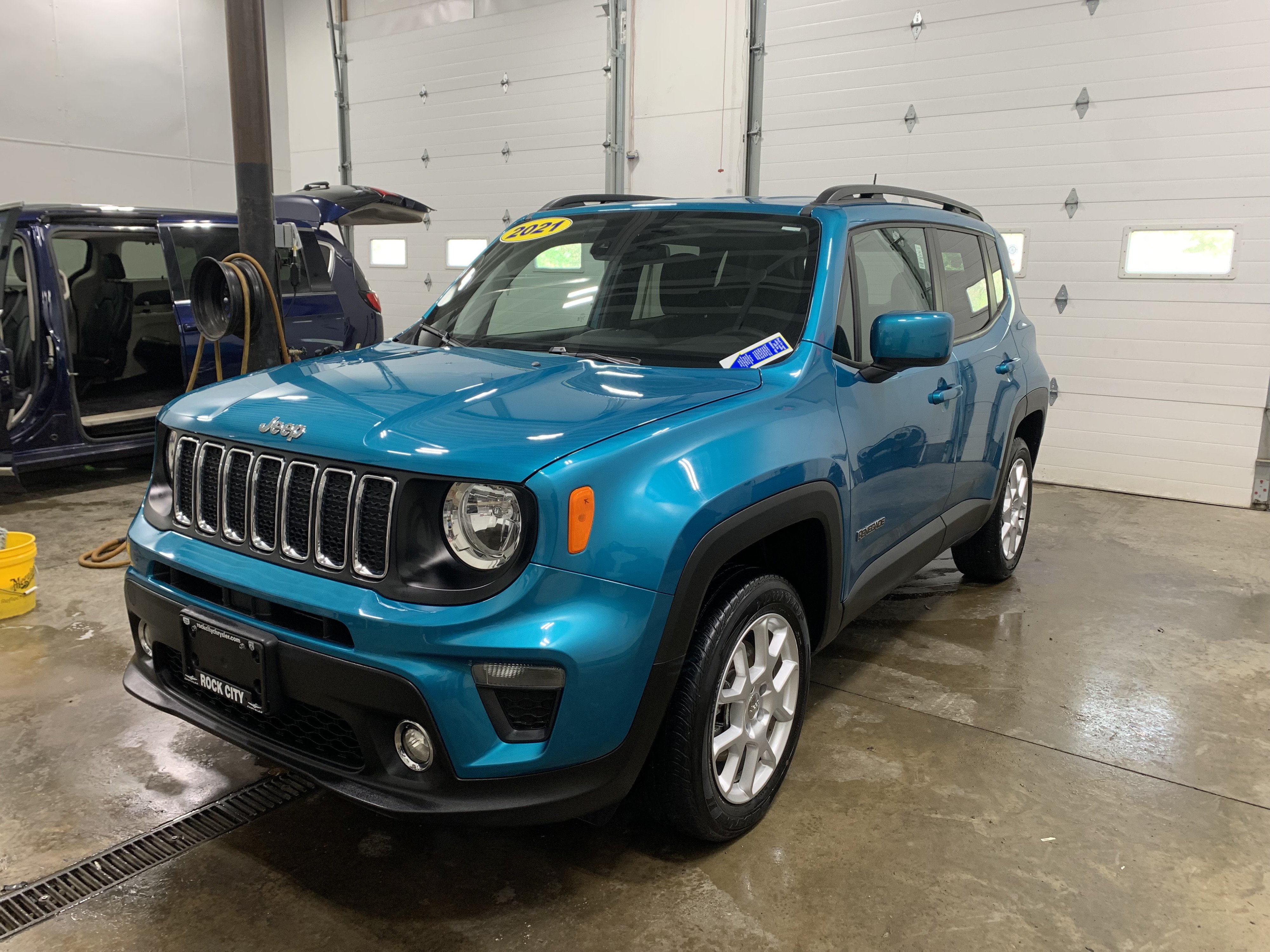 Used 2021 Jeep Renegade Latitude with VIN ZACNJDBB2MPM76692 for sale in Little Valley, NY