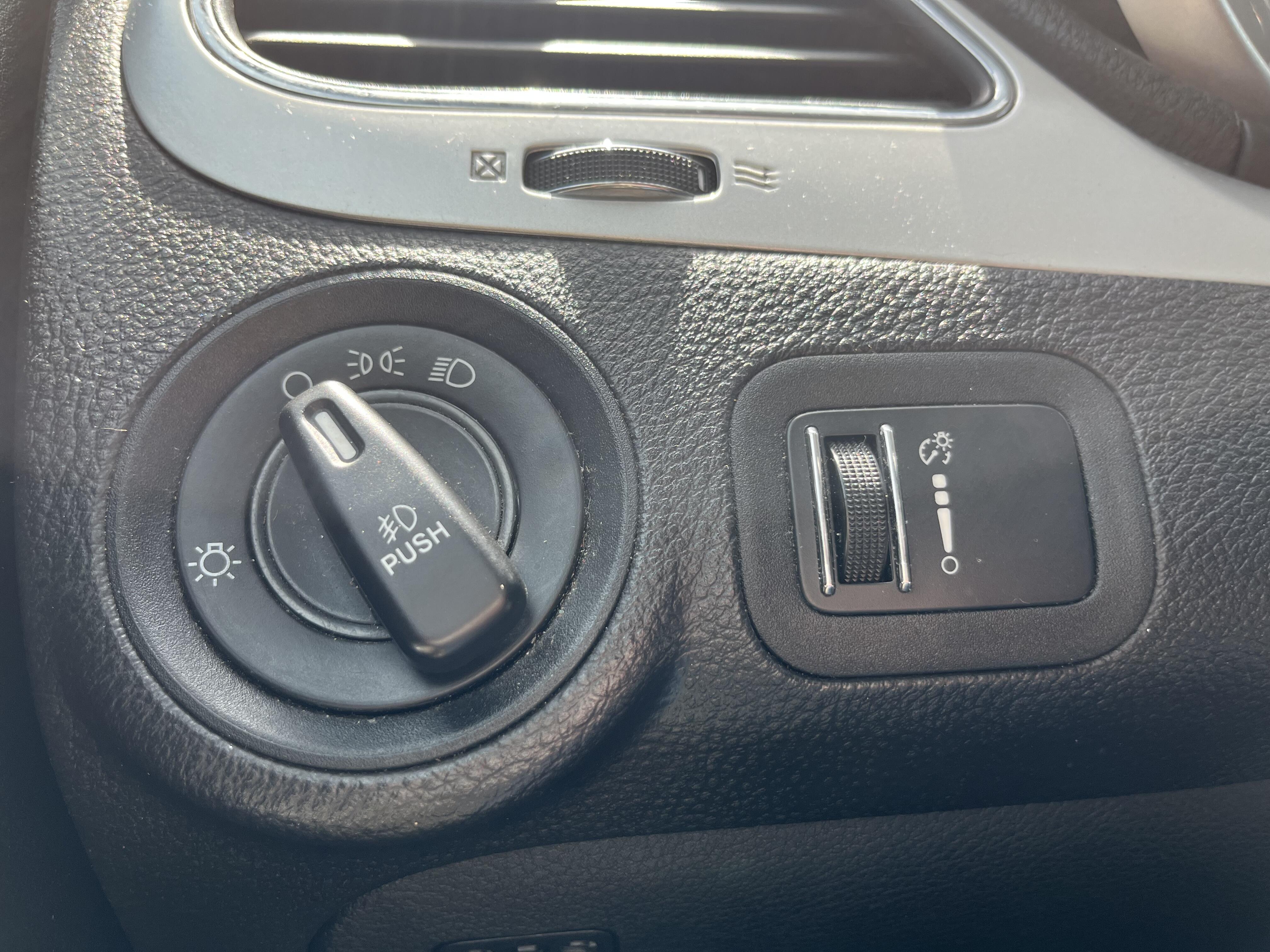 Used 2015 Dodge Journey SXT with VIN 3C4PDCBG6FT669027 for sale in Connersville, IN