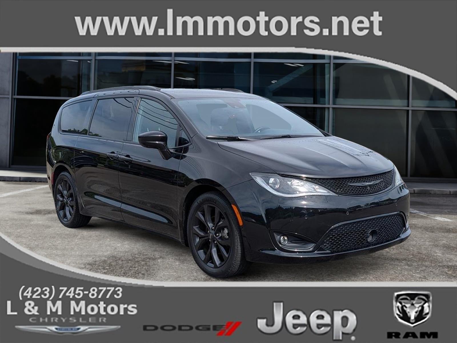 2020 Chrysler Pacifica Touring L